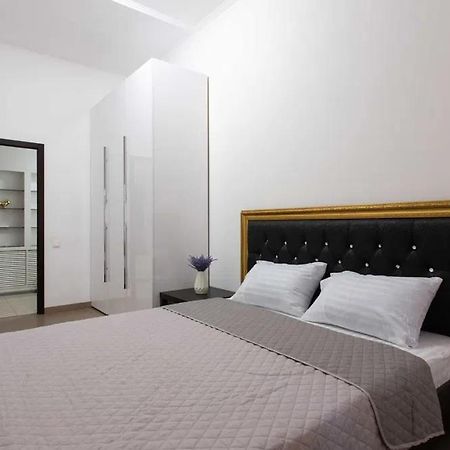 Sumskaya Apartment Lux Kharkiv Bagian luar foto