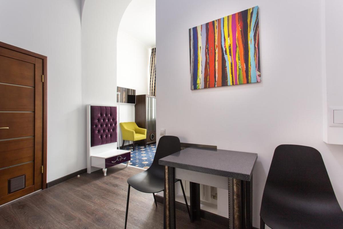 Sumskaya Apartment Lux Kharkiv Bagian luar foto