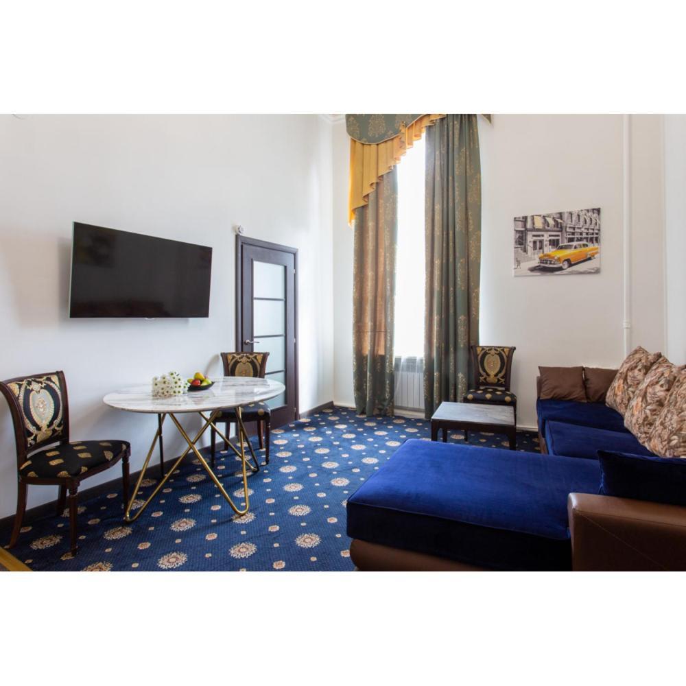 Sumskaya Apartment Lux Kharkiv Bagian luar foto