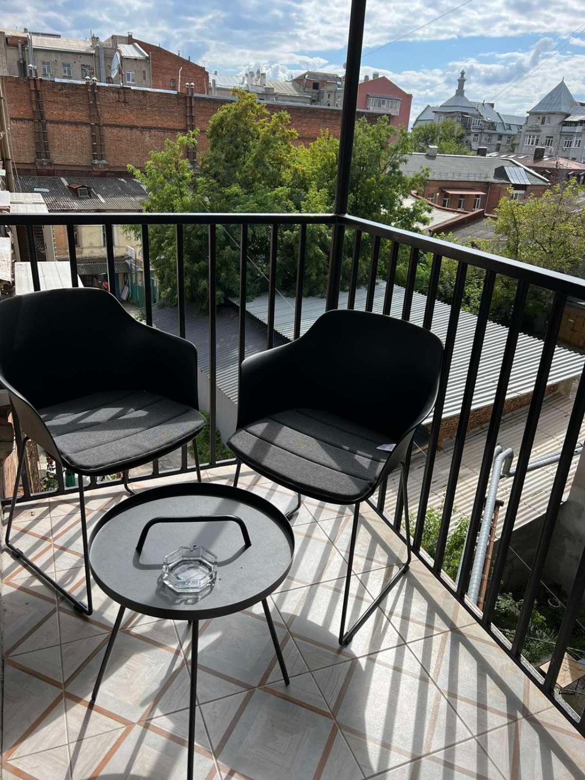 Sumskaya Apartment Lux Kharkiv Bagian luar foto
